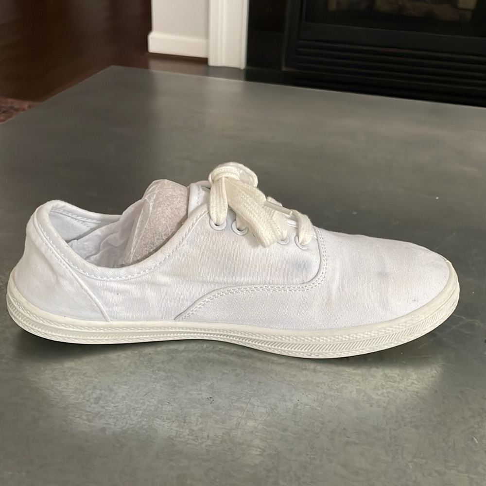 Wild Fable Women’s Canvas Sneakers - Picture 5 of 14